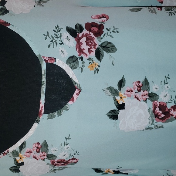 Torrid Blouse 👚 😍 - Picture 2 of 5